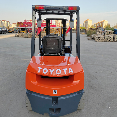 Вилочная погрузка FD30 3 тонны Toyota Used Fork Lift Diesel Оригинальная Япония Длина вилки 1,2 М Вес 3 кг
