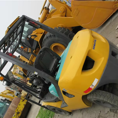 ЯПАНИЯ Изготовленный 3 тонны Komatsu FD30 Подержанный вилочный погрузчик с длиной вилки 1,2 М доступный