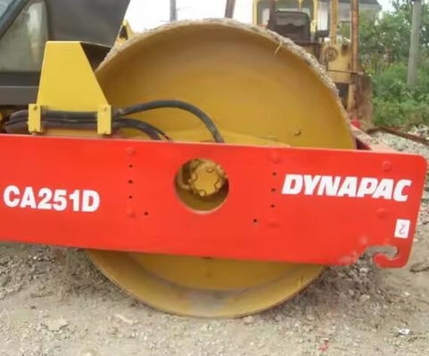 10500 KG Использованный вибрационный ролик Dynapac CA30D/CA25D с одним барабаном для дорожного строительства