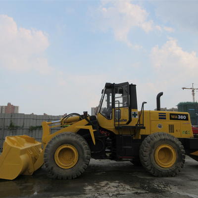 Подержанный фронтальный загрузчик Komatsu Wa380-3 с 890 рабочими часами в хорошем состоянии
