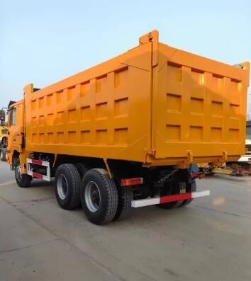 Подержанные грузовики Howo 10825mmx2496mmx3450mm Дизельные грузовики В хорошем состоянии