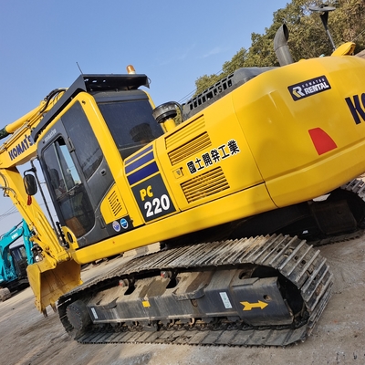 Использованный экскаватор Komatsu PC220-8 с емкостью ведра 1.2cbm и двигателем SAA6D107E-1