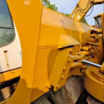 Использованный бульдозер CATERPILLAR D5K с емкостью дозировки 3,6 Подержанные дозеры D5G D5H