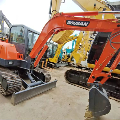 38.1KW Doosan DH60-7 Подержанный экскаватор в хорошем состоянии с оригинальным гидравлическим насосом