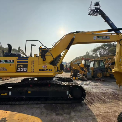 Подержанный экскаватор Komatsu PC220-8 с емкостью ведра 1cbm и обувью для подержанных треков