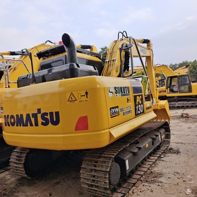Подержанный экскаватор Komatsu PC130-7 с емкостью 0.53CBM и мощностью 66KW