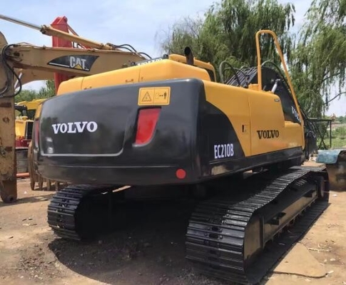 Экскаватор Volvo EC210BLC с максимальной протяженностью до 4800 мм и шириной ведра 2100 мм