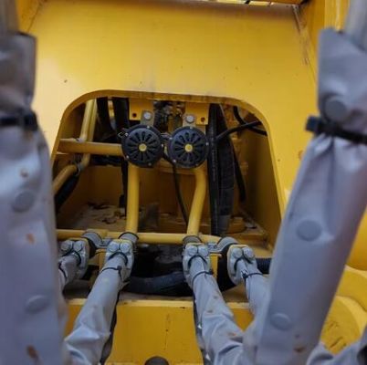 Использованный экскаватор Komatsu PC200-8 20 тонн рабочая масса оригинальная Япония хорошее состояние