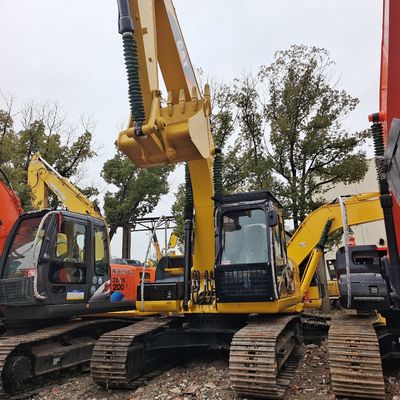 15-тонный экскаватор Cat 315D с мощностью 140 кВт и максимальной глубиной копания 6810 мм