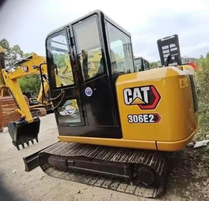 Подержанный экскаватор Caterpillar CAT306E2 с 2018 годом и 6800 кг массой машины