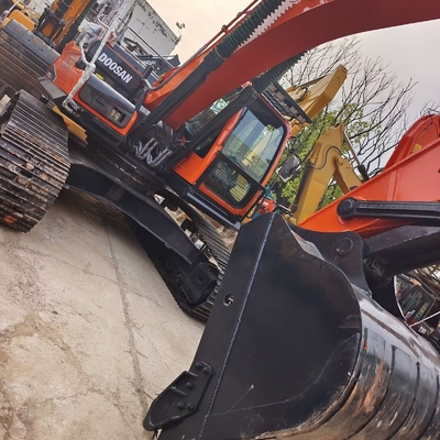 Подержанный экскаватор Doosan DX300LC с хорошим состоянием и оригинальным гидравлическим насосом